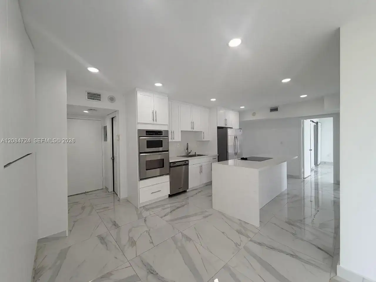 11111 Biscayne Blvd # 6E, Miami FL 33181 photo 2