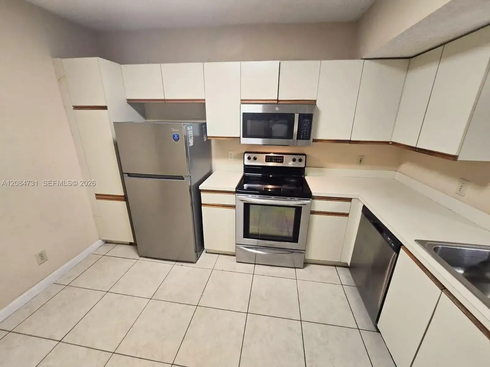 8701 Wiles Rd # 305, Coral Springs FL 33067 photo 5