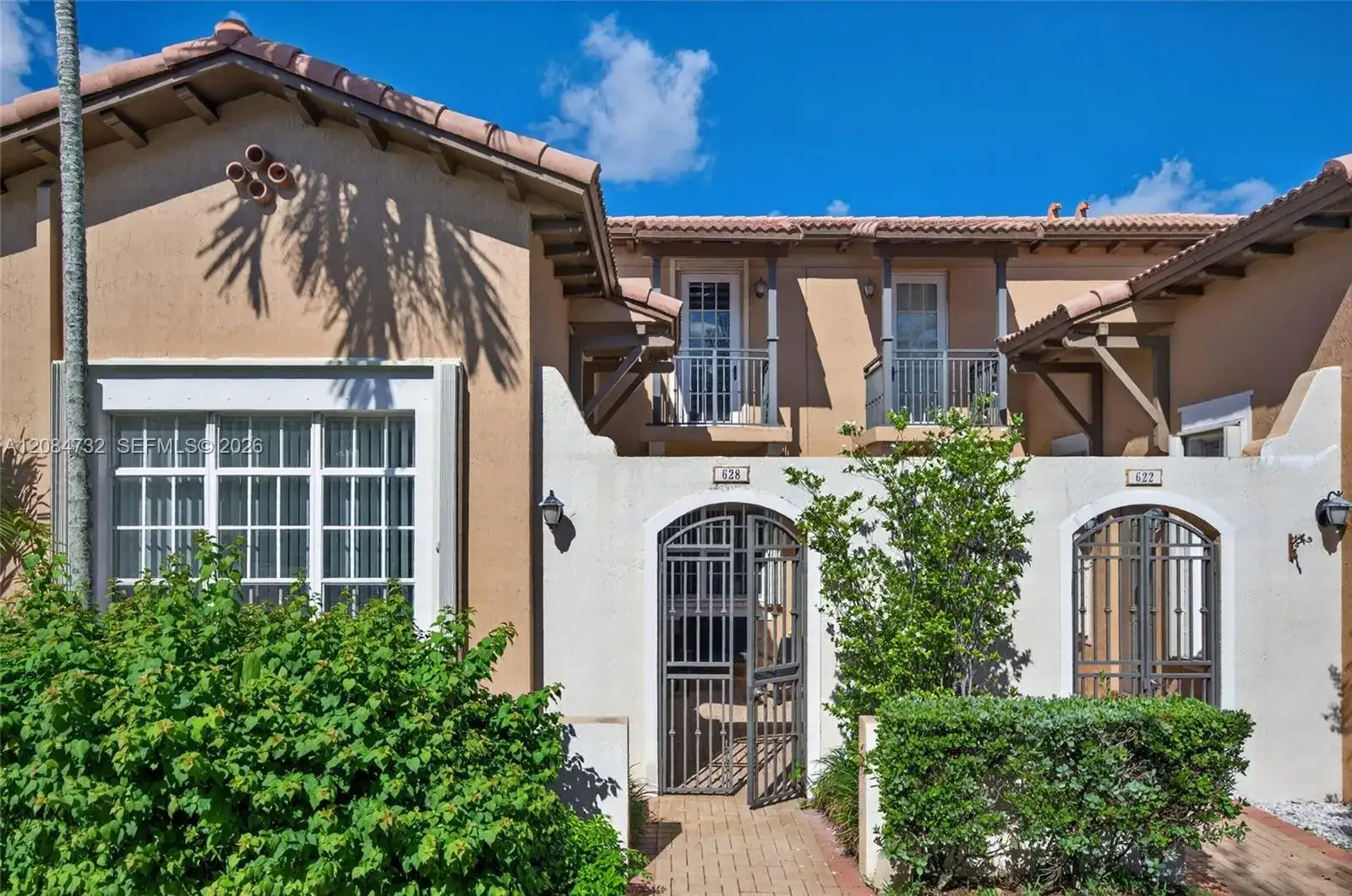 628 SW 147th Ter, Pembroke Pines FL 33027 photo 4