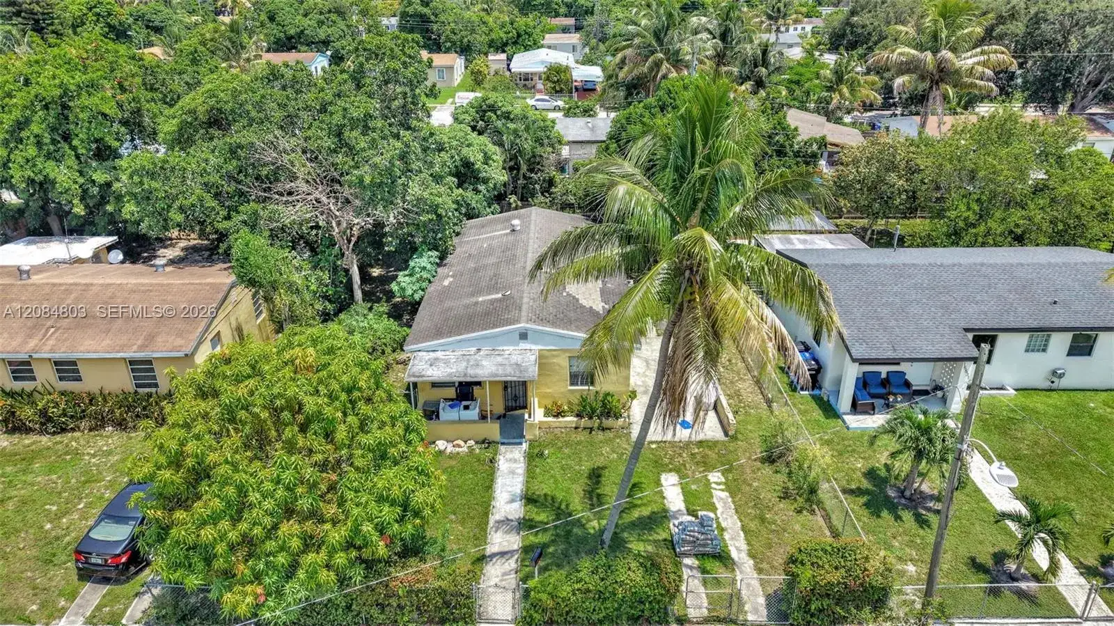 15601 NE 15th Ave, North Miami Beach FL 33162 photo 2