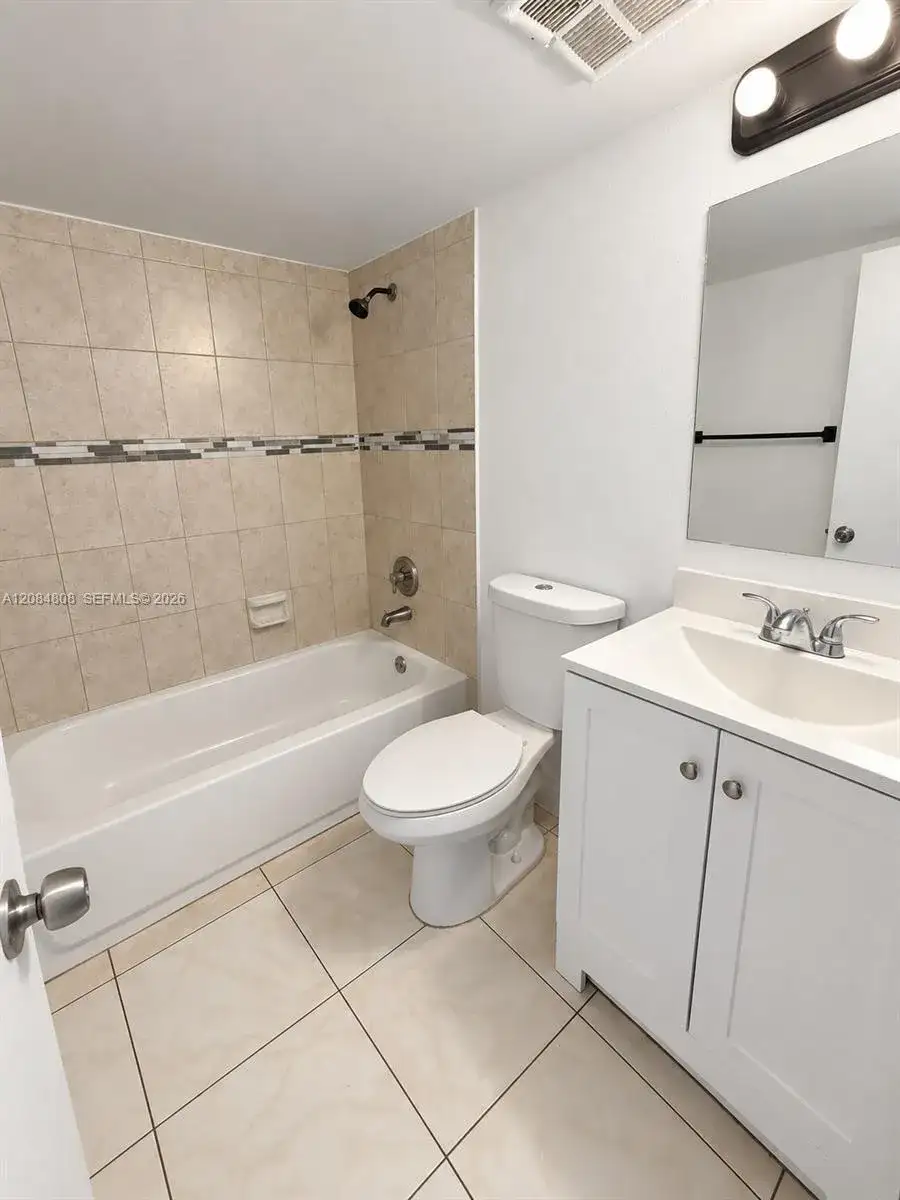 2237 NW 55th Ter, Lauderhill FL 33313 photo 5