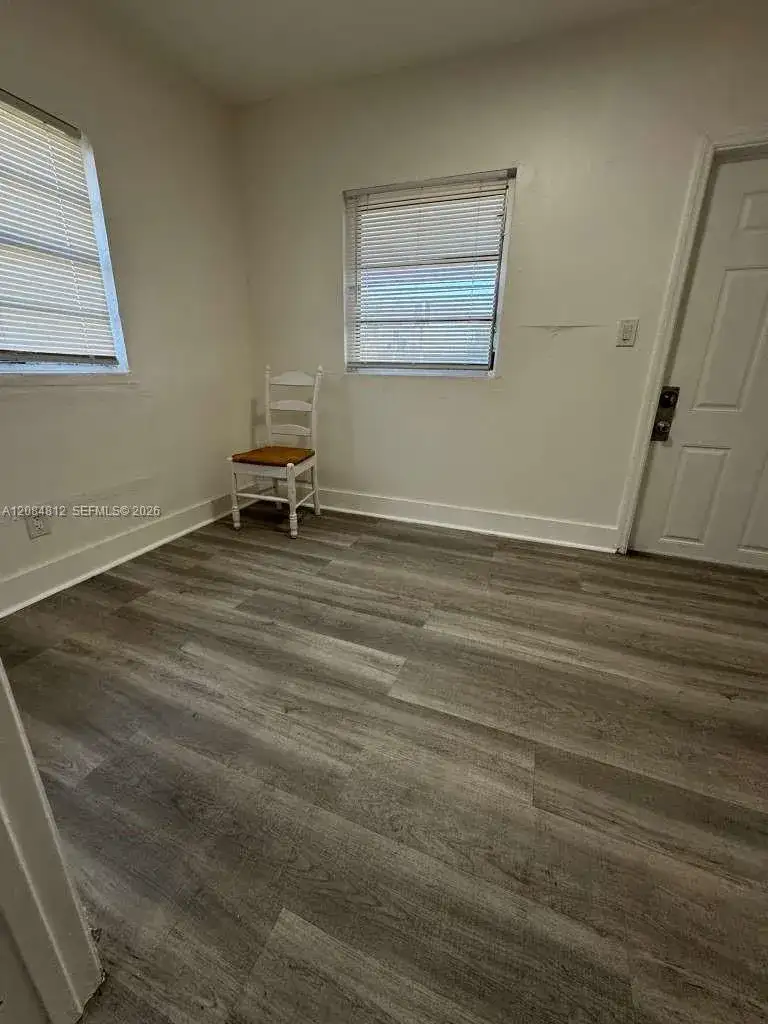 1121 NW 40th St # 4, Miami FL 33127 photo 4