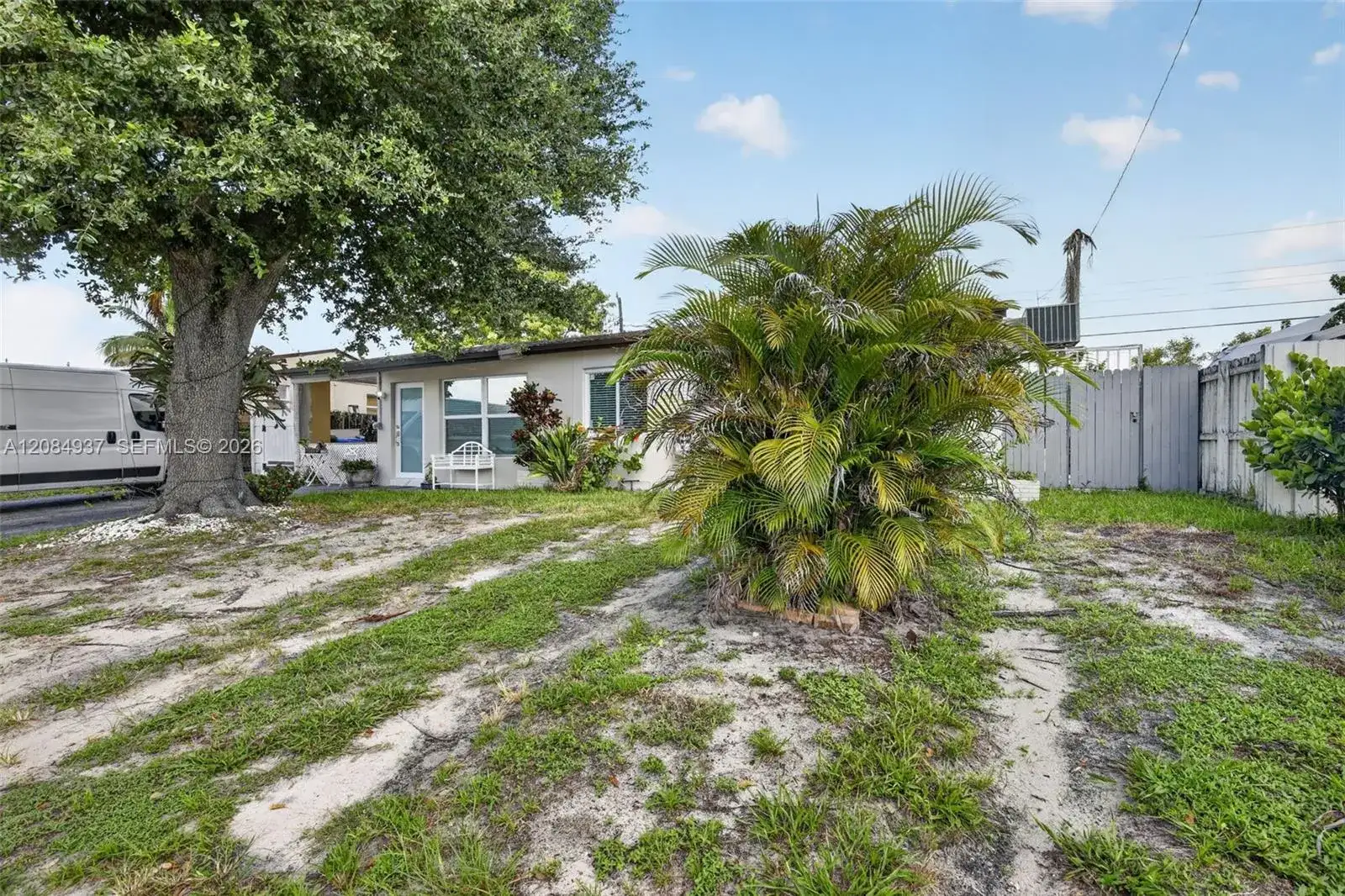 4351 SW 22nd St, Fort Lauderdale FL 33317 photo 2