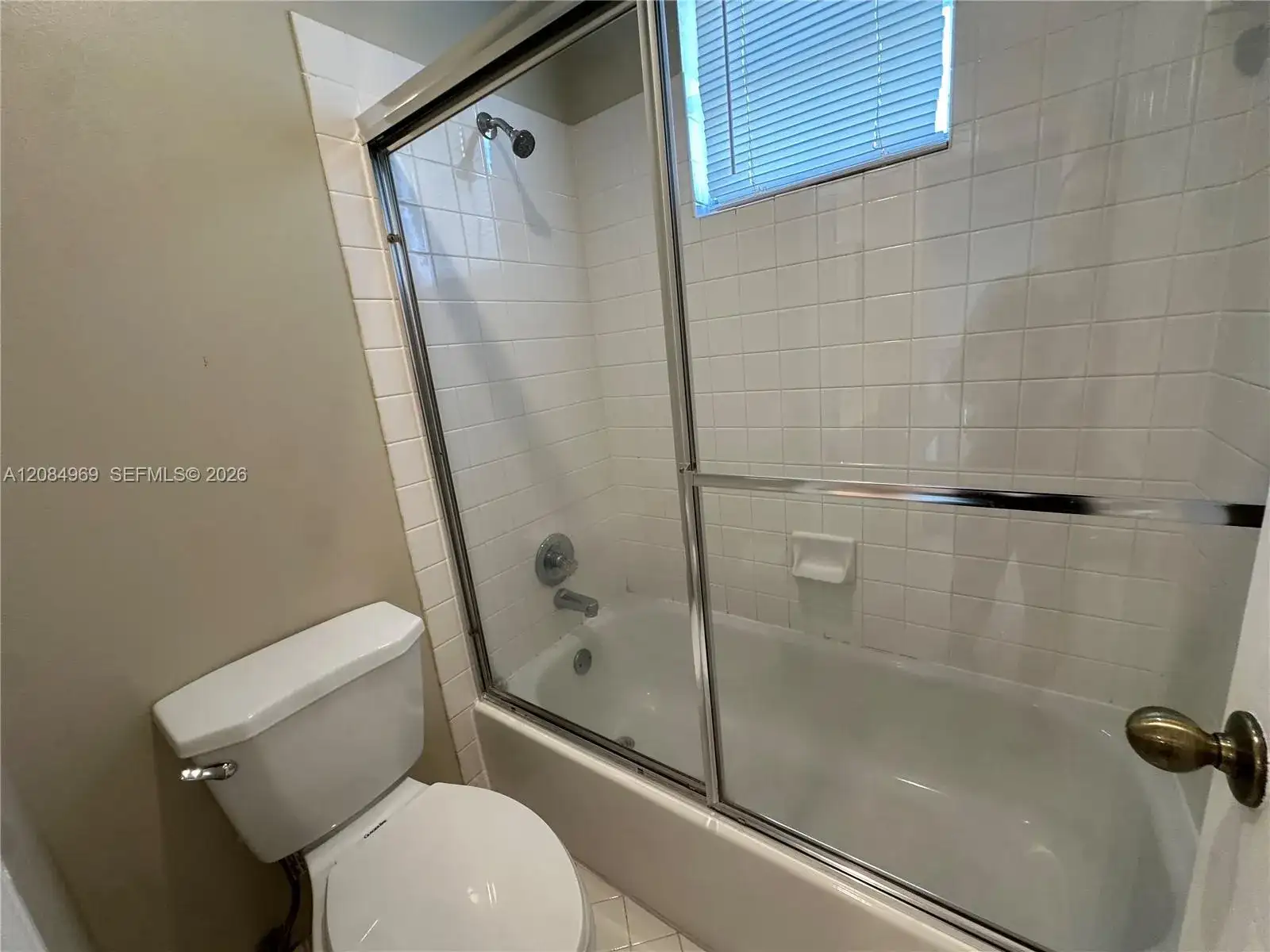 335 Cambridge Dr, Weston FL 33326 photo 4