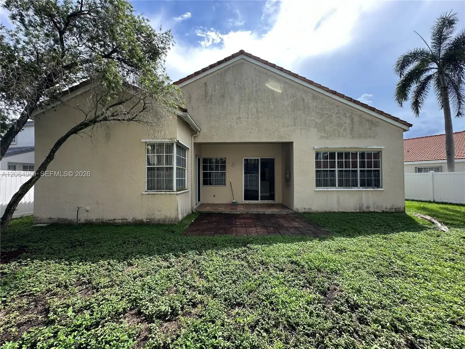 335 Cambridge Dr, Weston FL 33326 photo 5