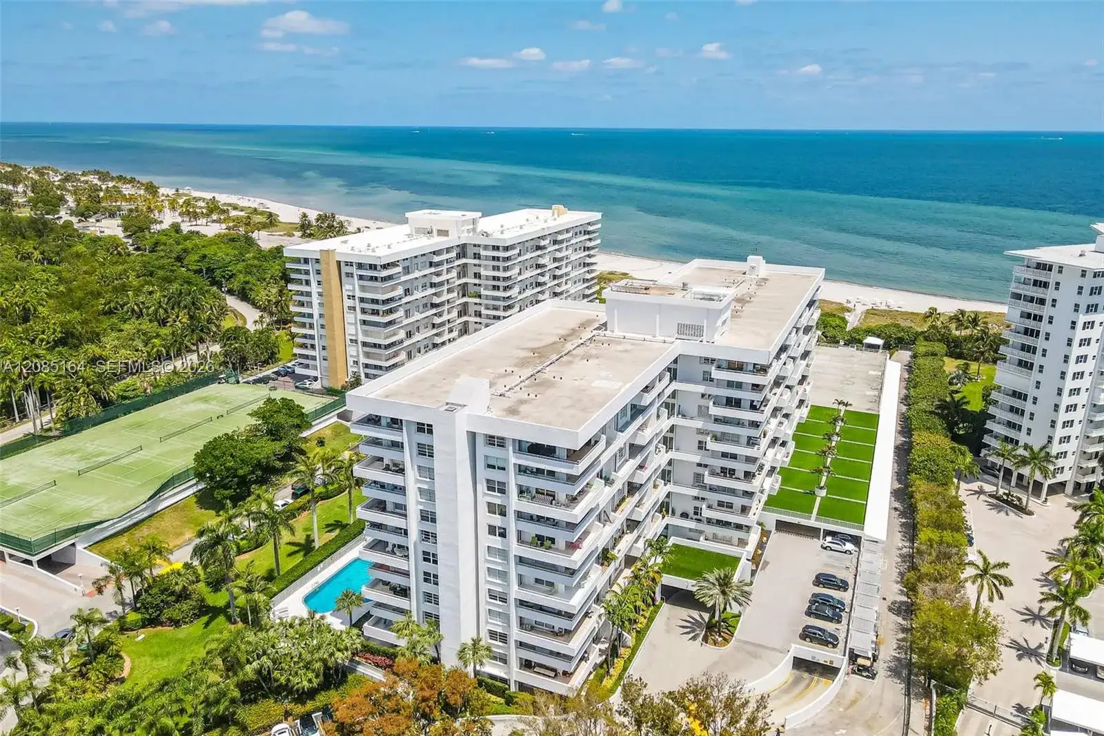 199 Ocean Lane Dr # 310, Key Biscayne FL 33149 photo 2