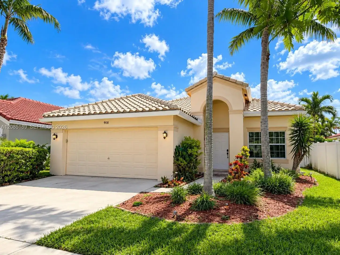908 Tanglewood Cir # 908, Weston FL 33327 photo 3