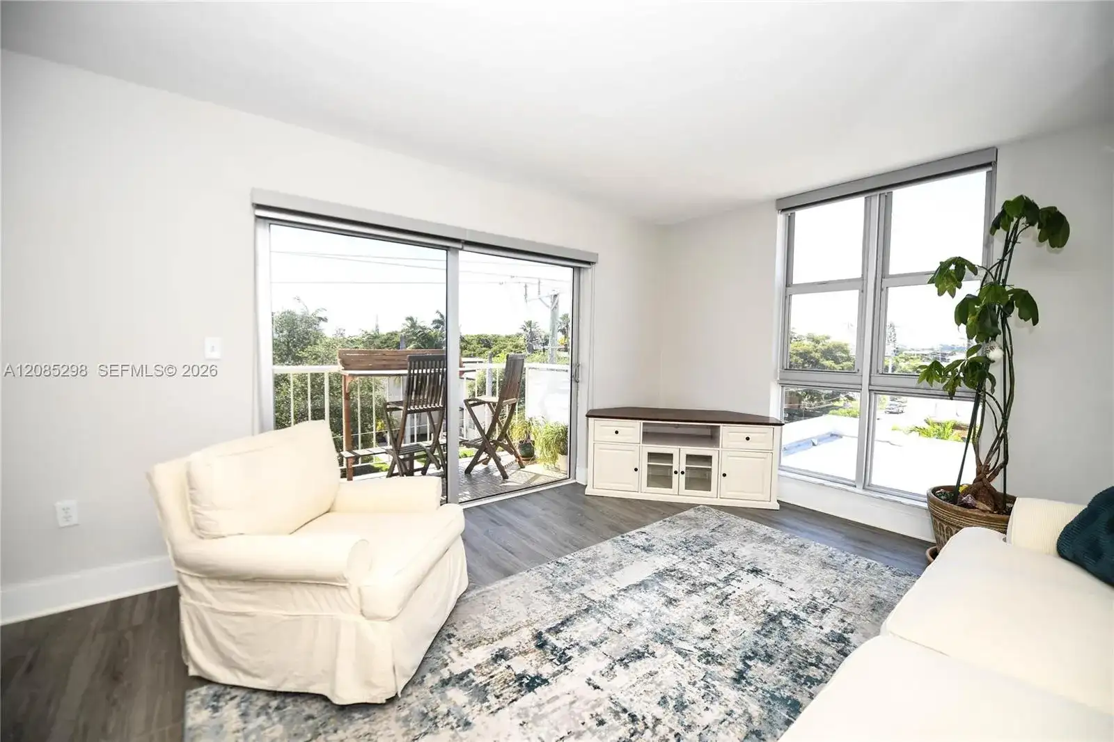 8305 Crespi Blvd # 4D, Miami Beach FL 33141 photo 5
