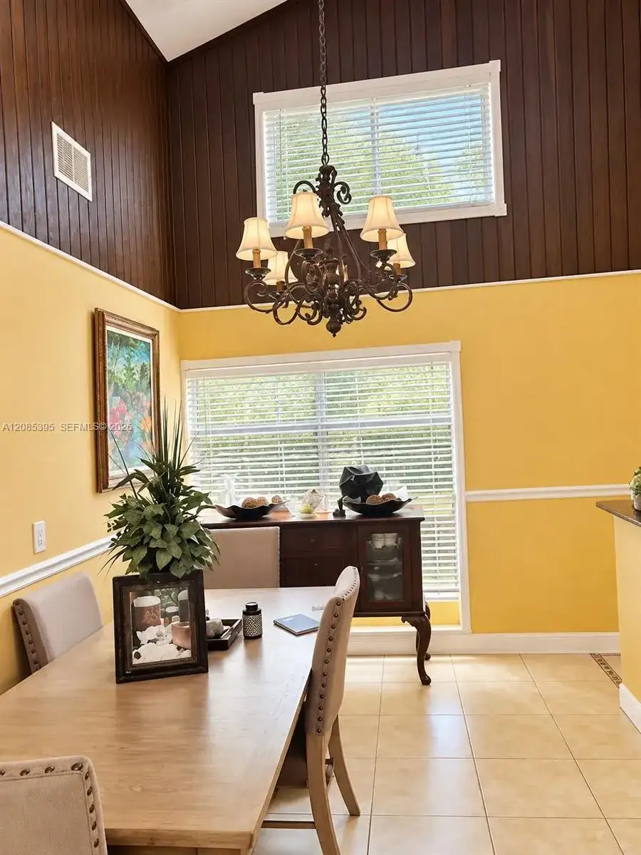 4420 NW 37th St, Lauderdale Lakes FL 33319 photo 3