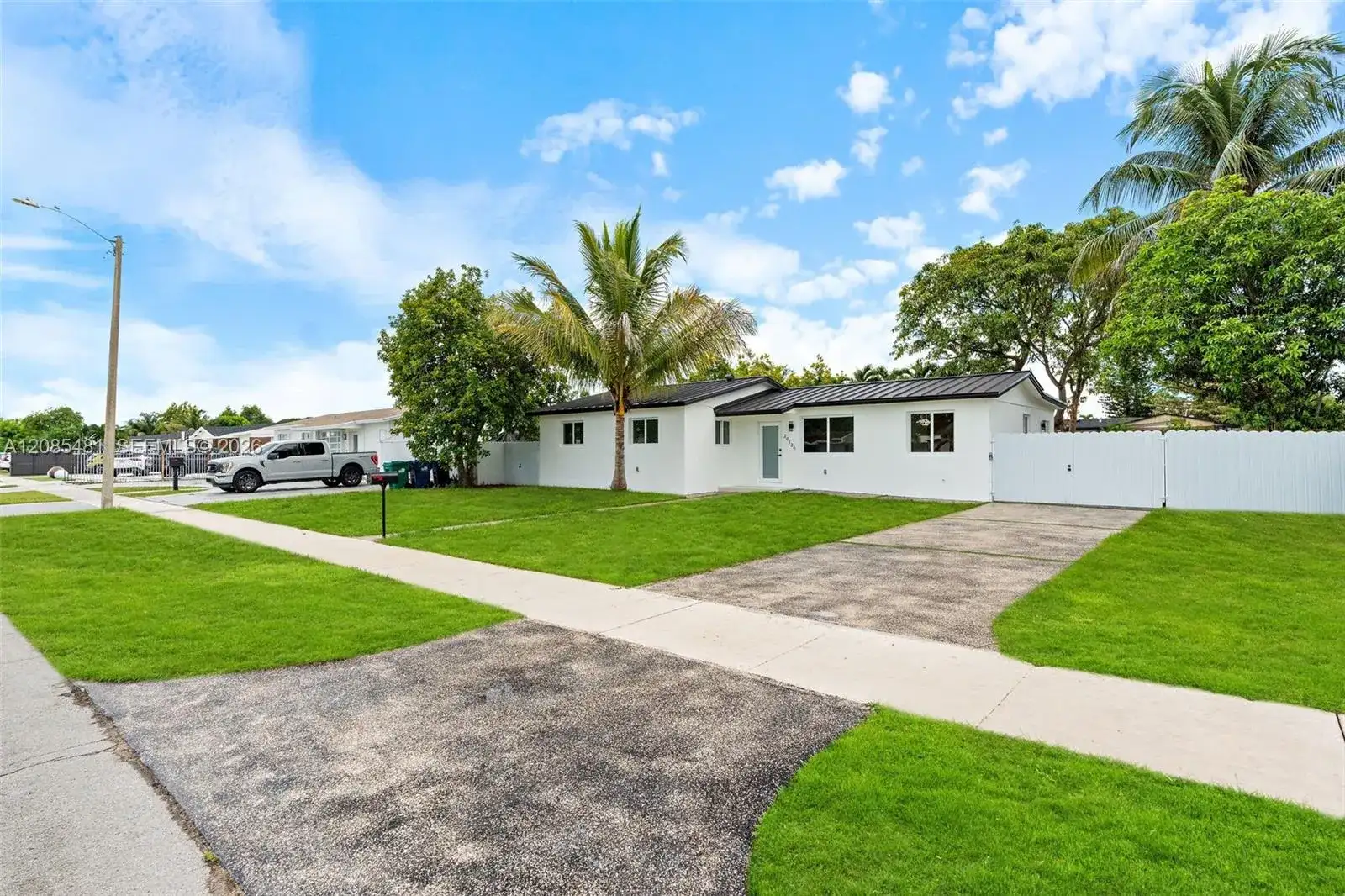 20120 SW 117th Ct, Miami FL 33177 photo 2