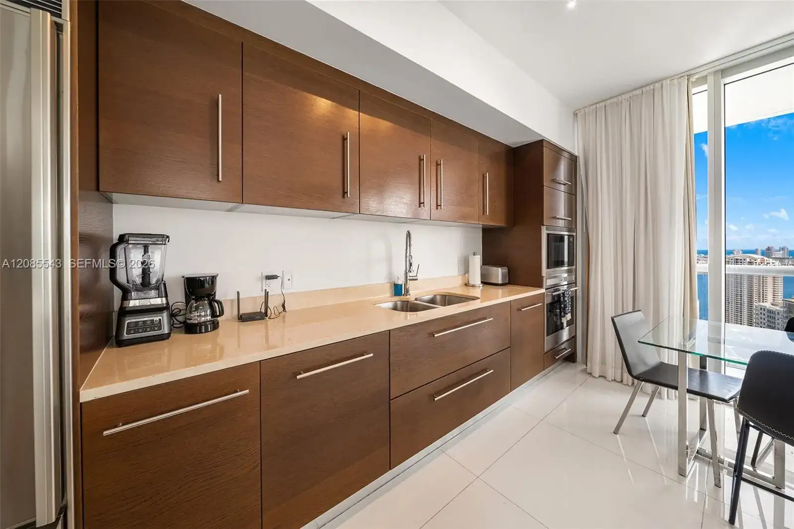 485 Brickell Ave # 4410, Miami FL 33131 photo 4