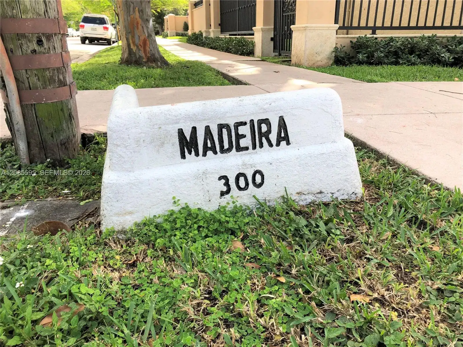 300 Madeira Ave # 304, Coral Gables FL 33134 photo 3