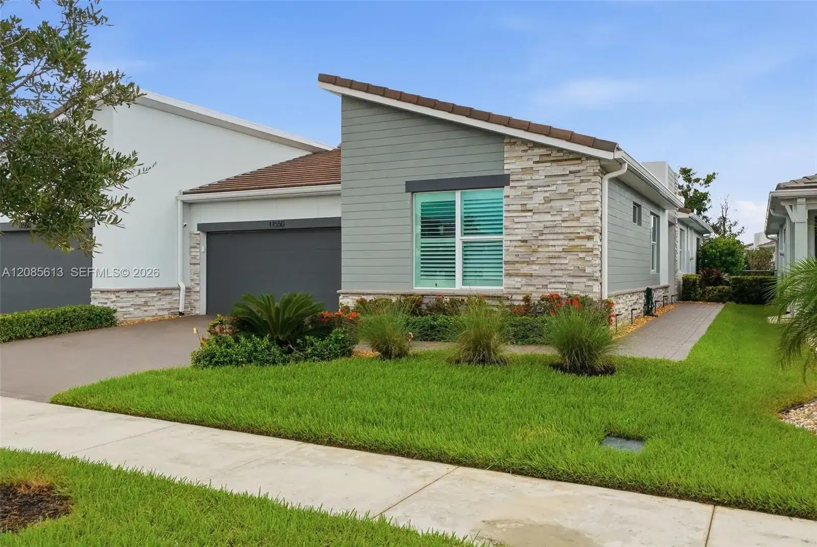 11550 SW Viridian Blvd, Port St. Lucie FL 34987 photo 2