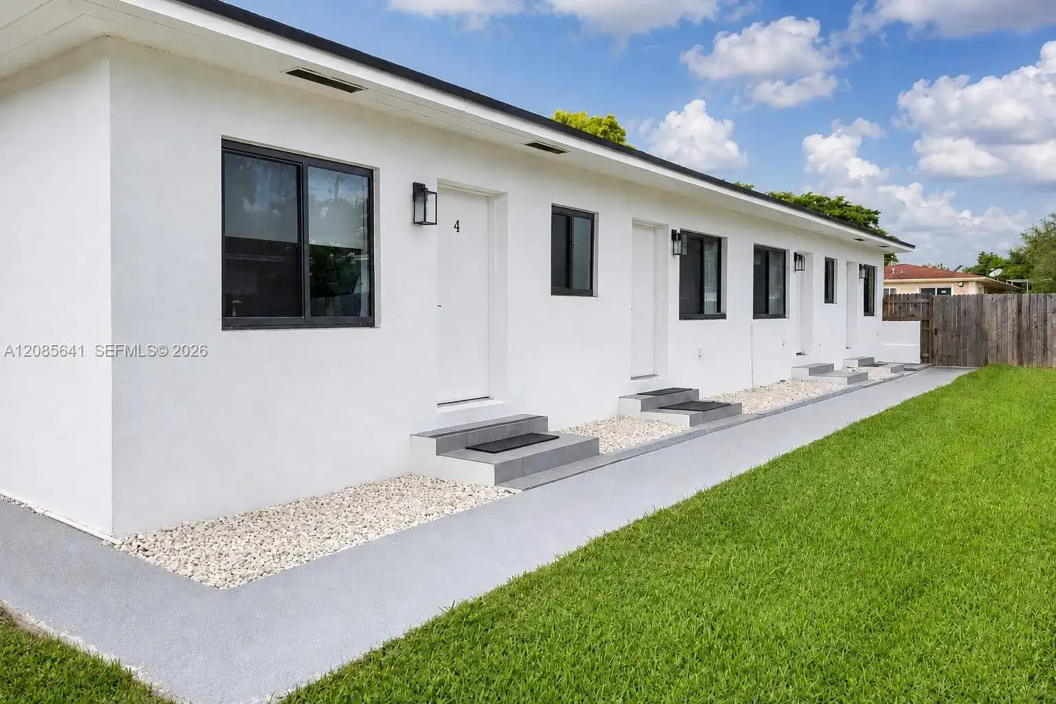 1350 NE 111th St, Miami FL 33161 photo 2