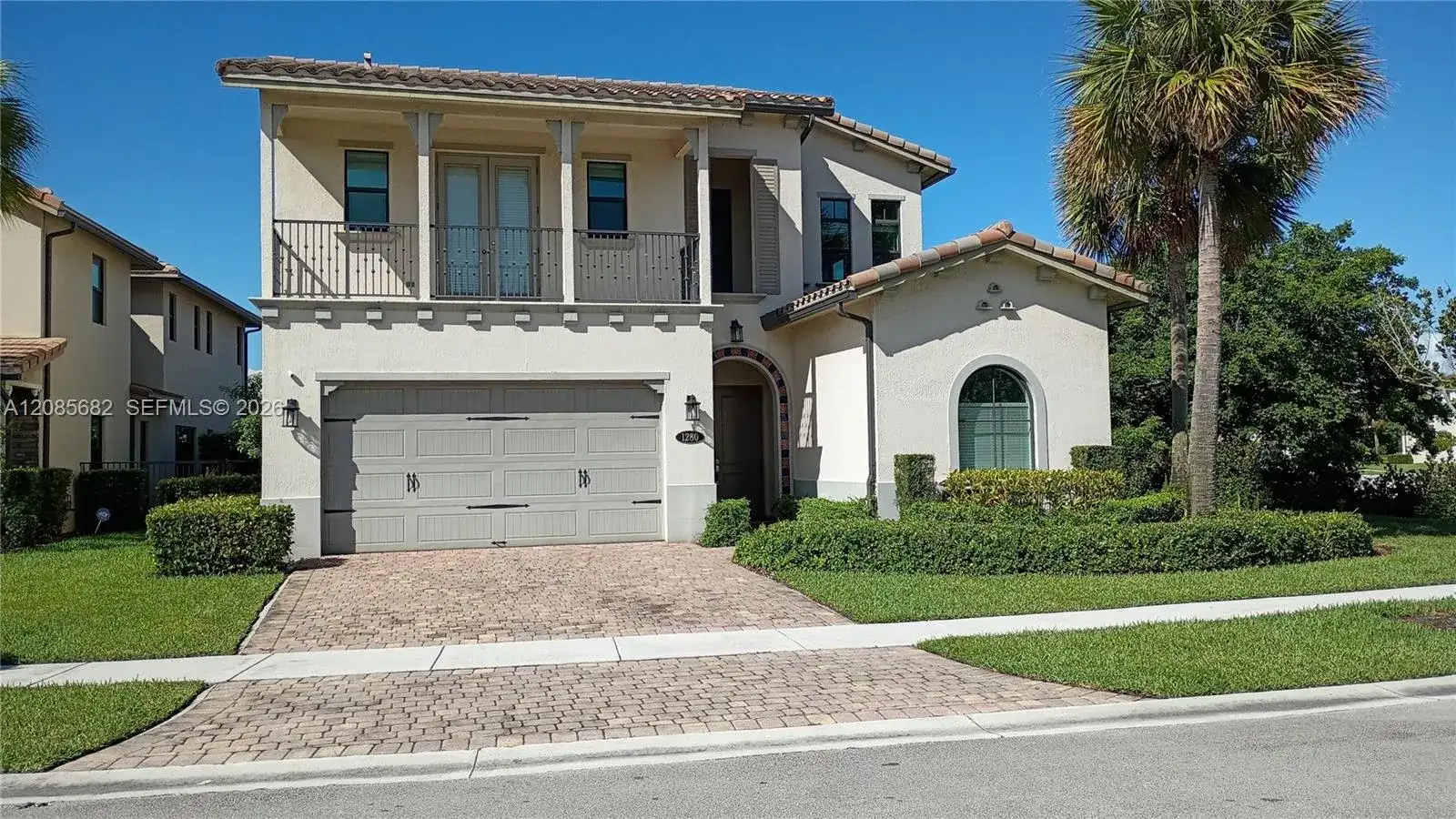 1280 SW 113th Way, Pembroke Pines FL 33025 photo 2