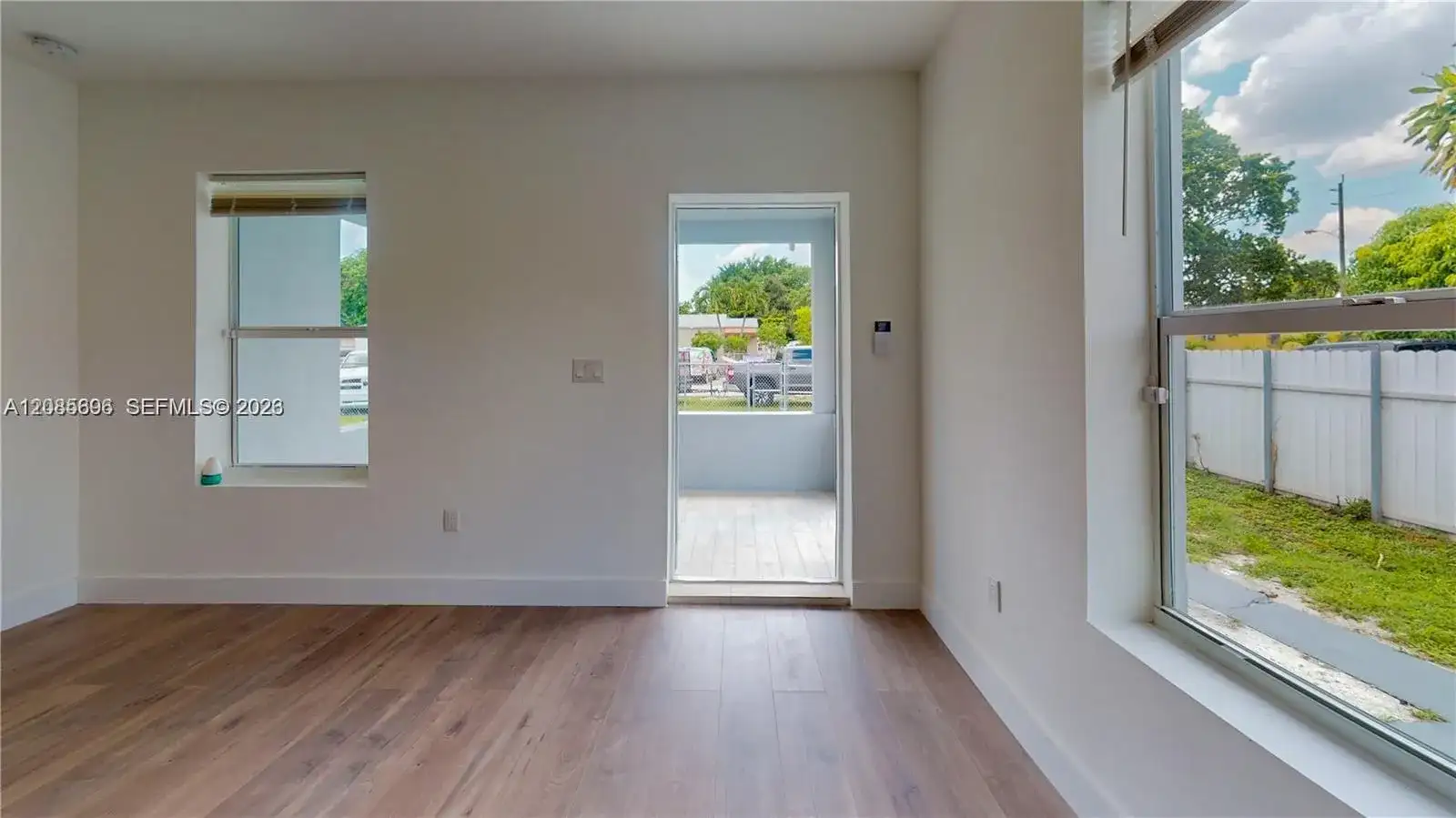 511 SE 2nd Street, Hialeah FL 33010 photo 4
