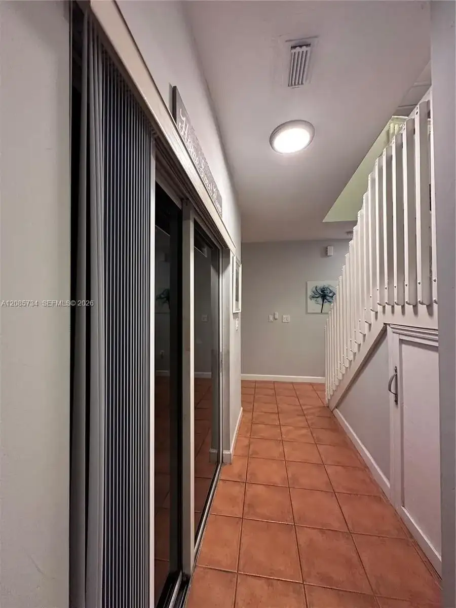 1240 NE 41st Pl, Homestead FL 33033 photo 5