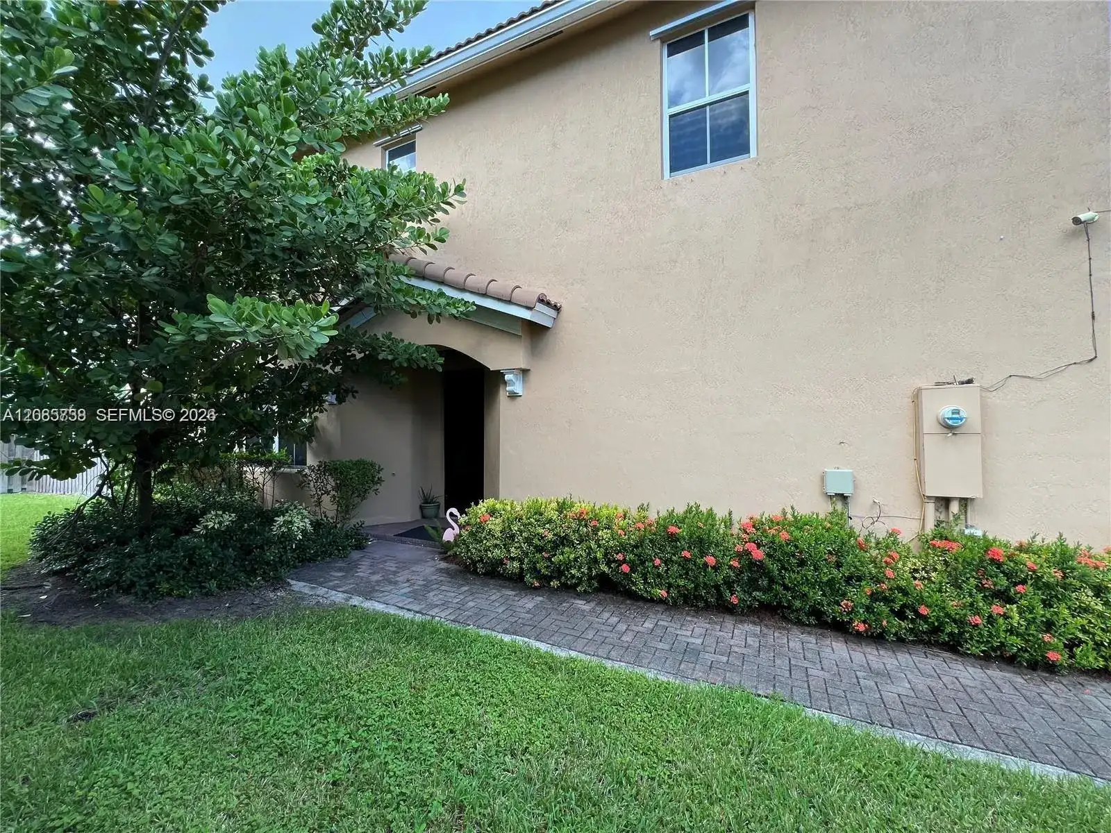 1444 SE 24th Ter, Homestead FL 33035 photo 2