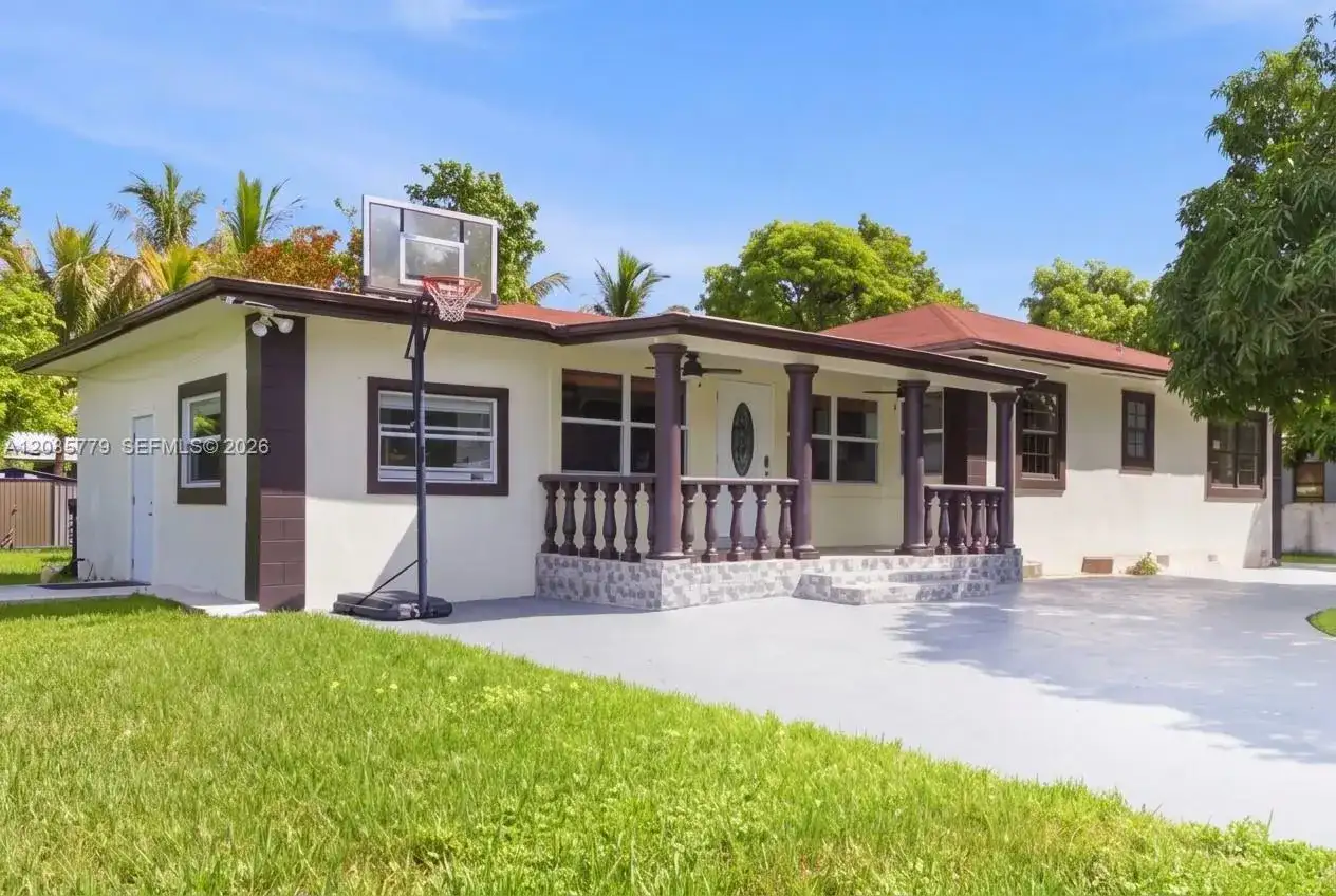 65 NW 118th St, Miami FL 33168 photo 3