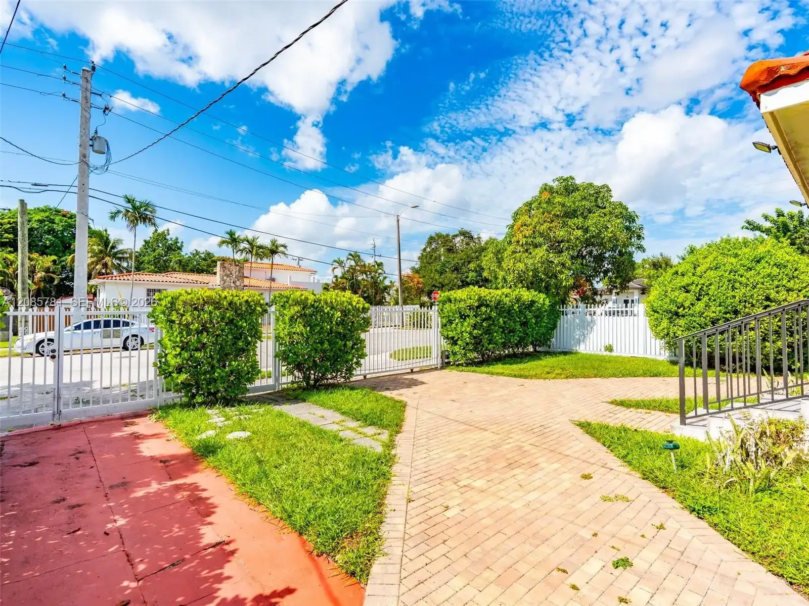 3375 SW 1st St, Miami FL 33135 photo 4