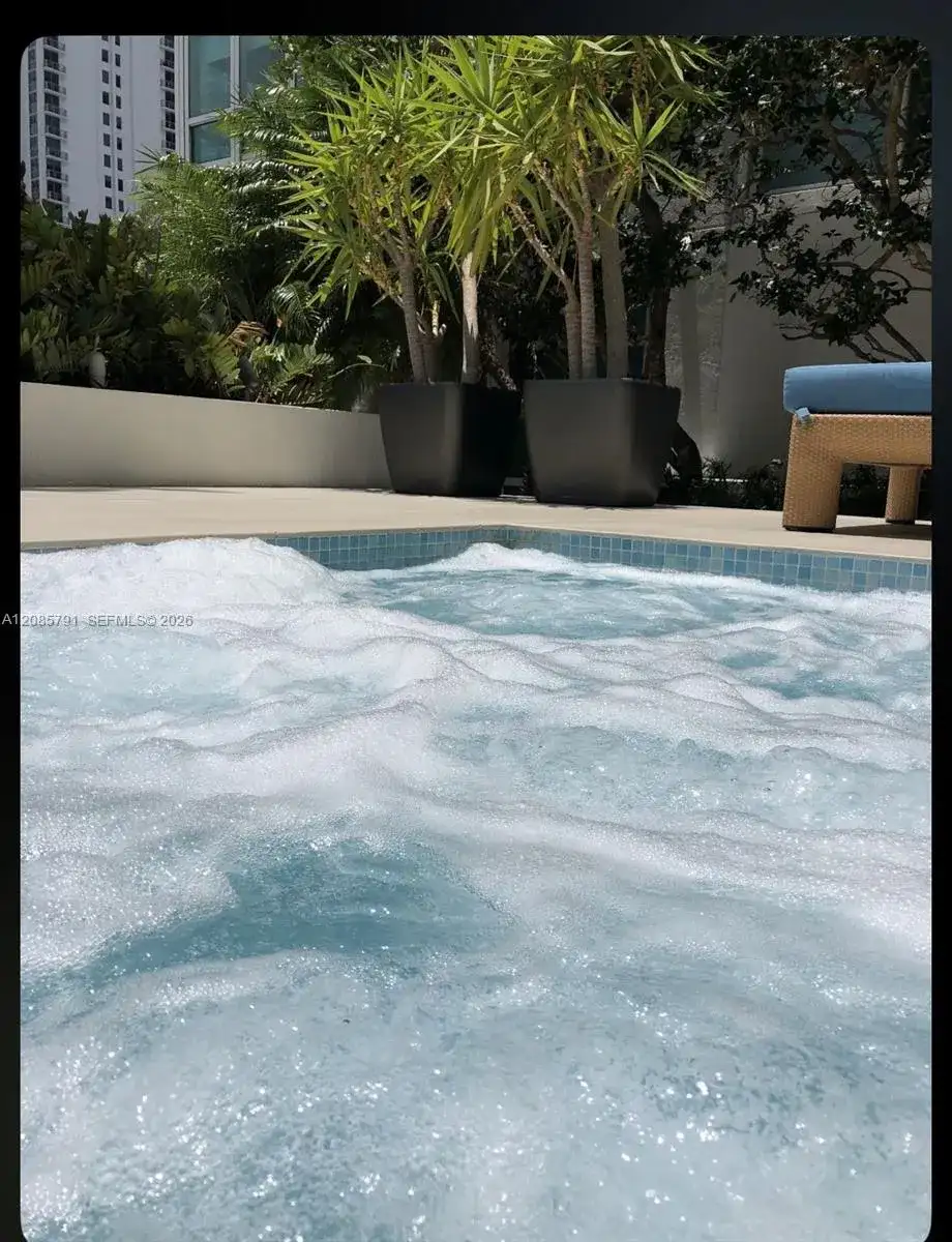 950 Brickell Bay Dr # 3909, Miami FL 33131 photo 2