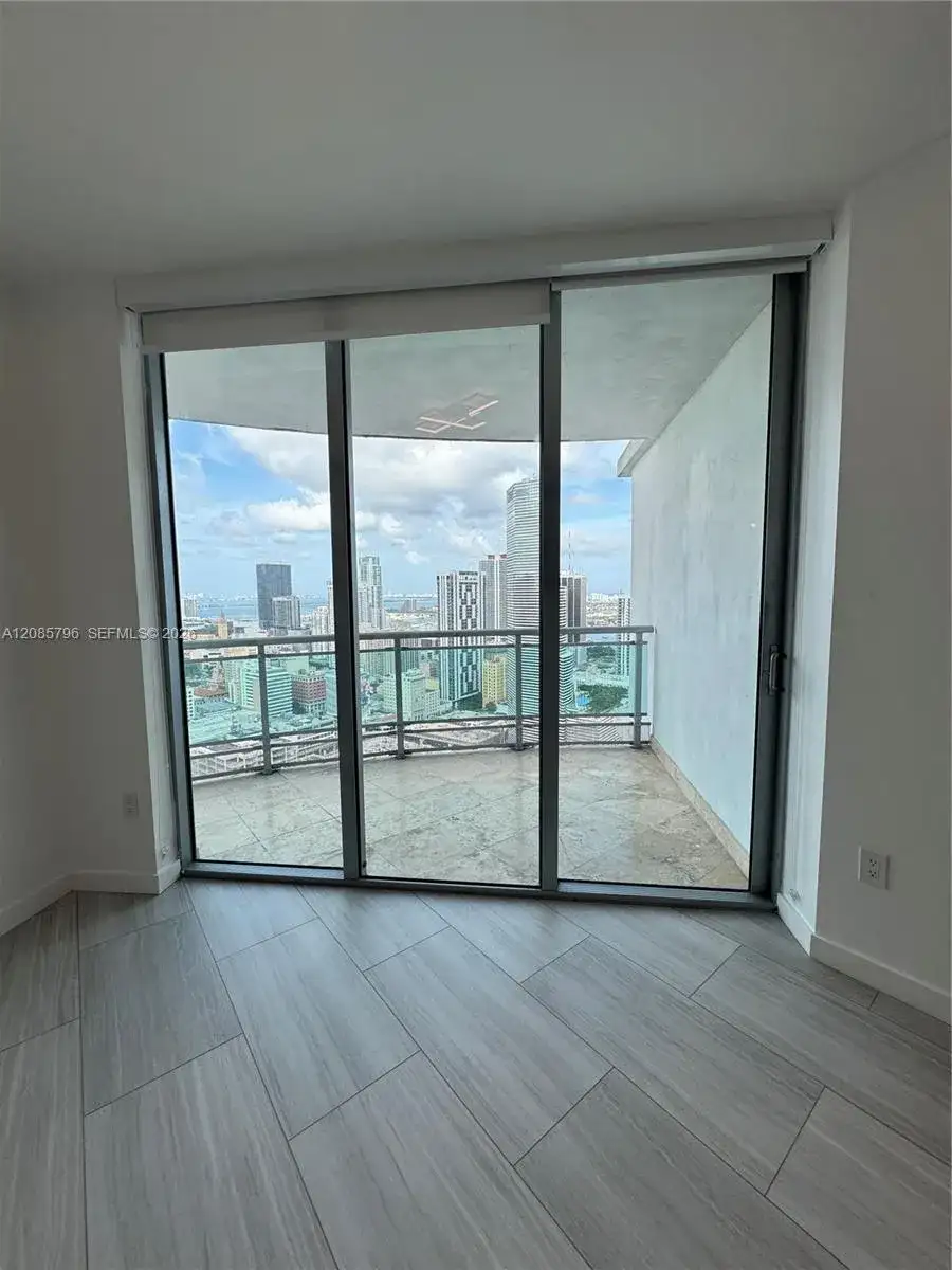350 S Miami Ave # 3913, Miami FL 33130 photo 3