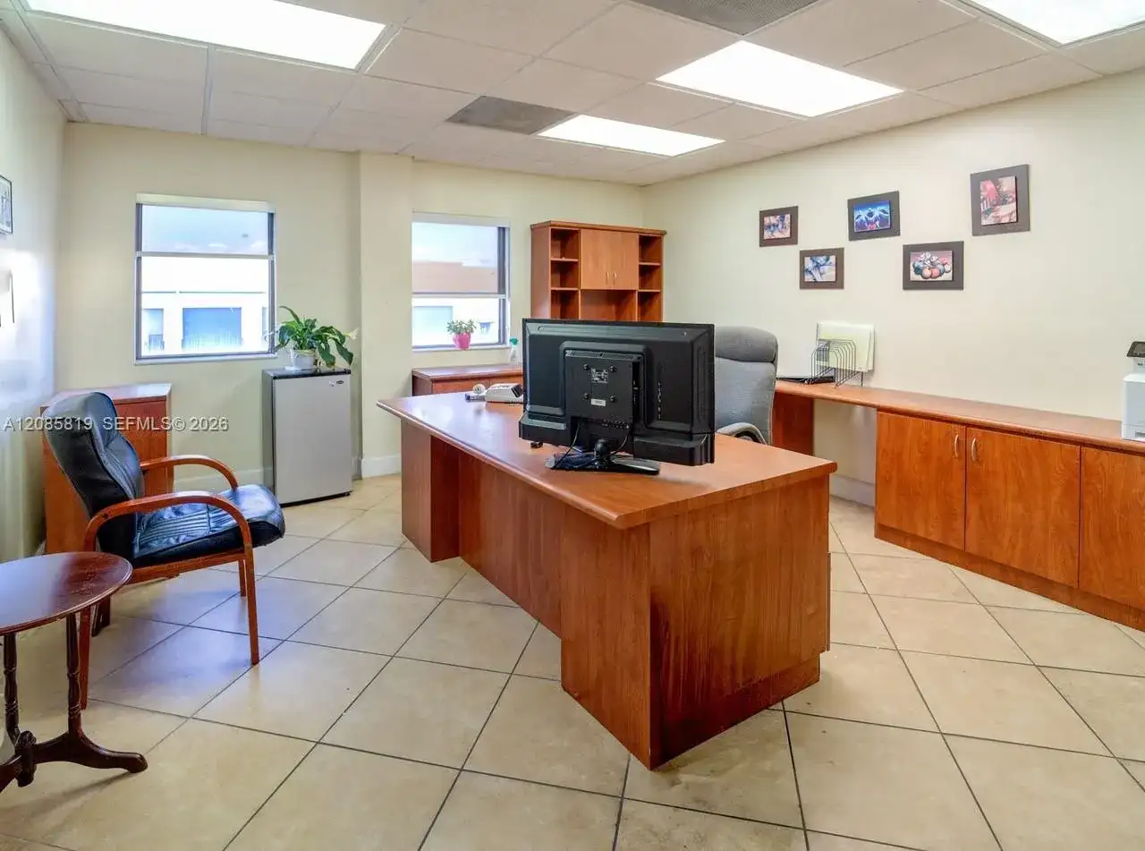 7801 W 25th Ct, Hialeah FL 33016 photo 5