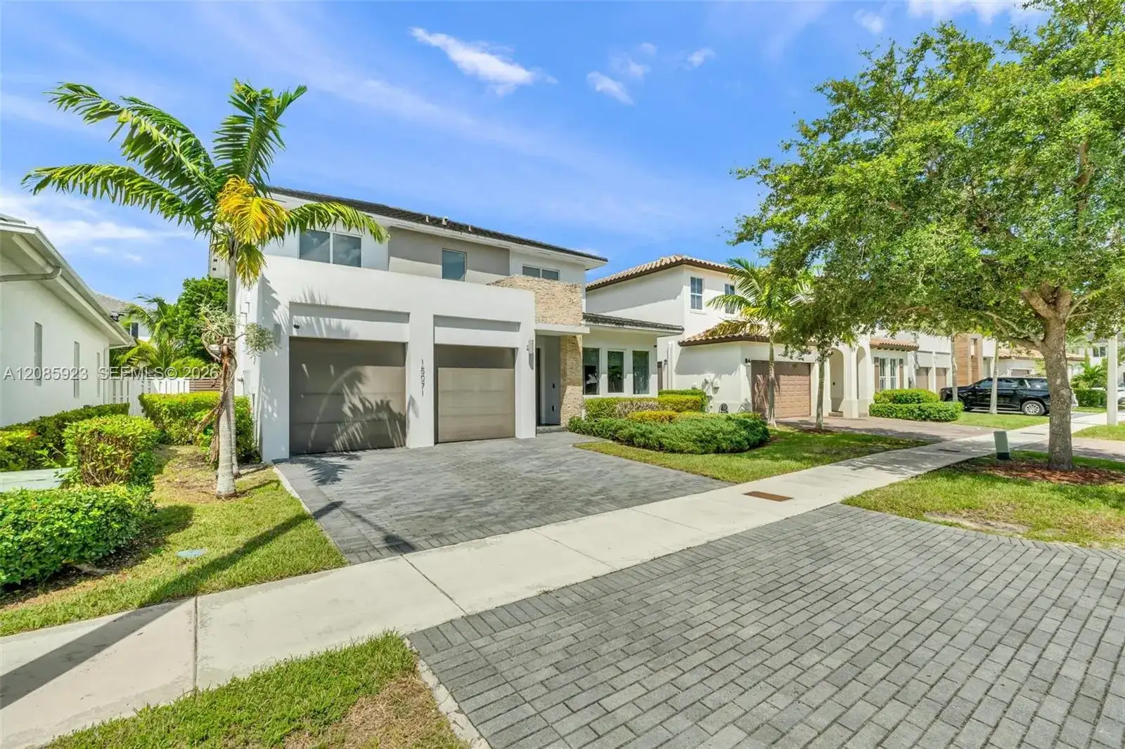 15071 SW 176th St, Miami FL 33187 photo 2