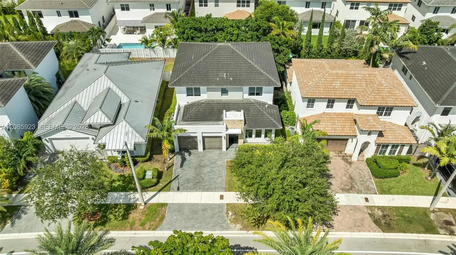 15071 SW 176th St, Miami FL 33187 photo 5