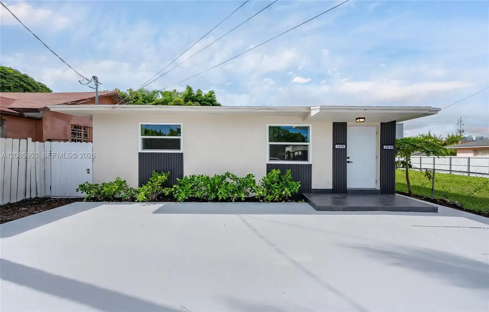 1028 NW 24th St, Miami FL 33127 photo 2