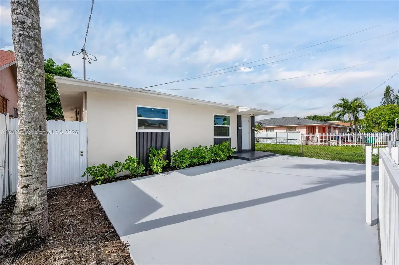 1028 NW 24th St, Miami FL 33127 photo 3