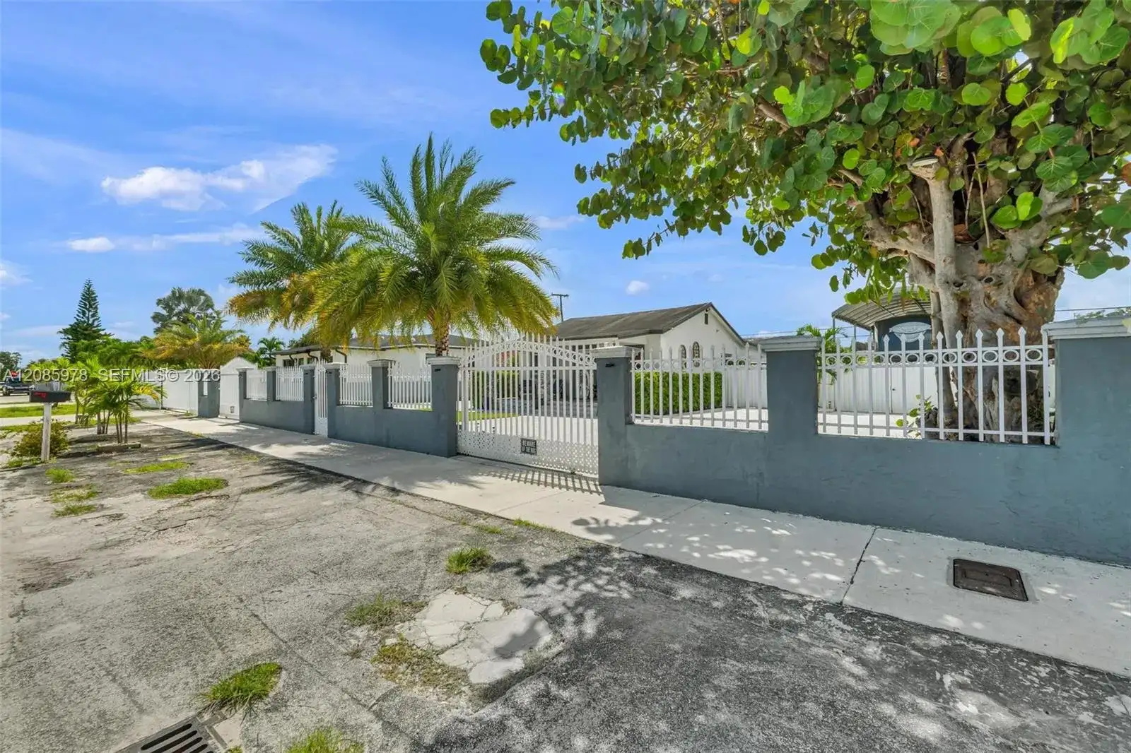 10140 NW 26th Ave, Miami FL 33147 photo 3