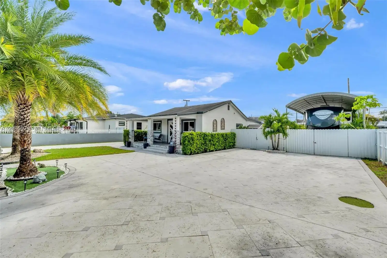 10140 NW 26th Ave, Miami FL 33147 photo 4