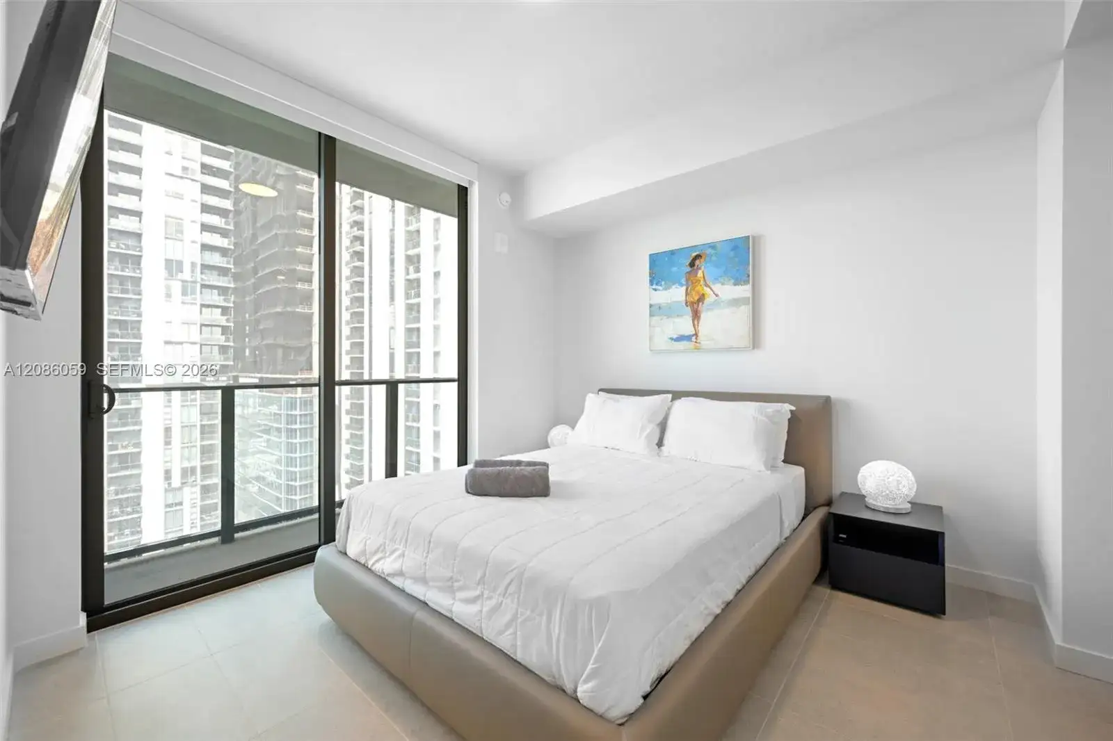 121 NE 5th St # 3006, Miami FL 33132 photo 5