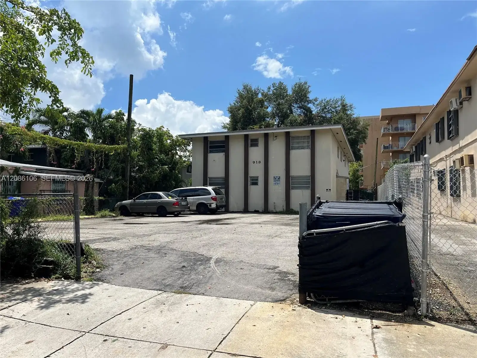 918 NW 5th St, Miami FL 33128 photo 3