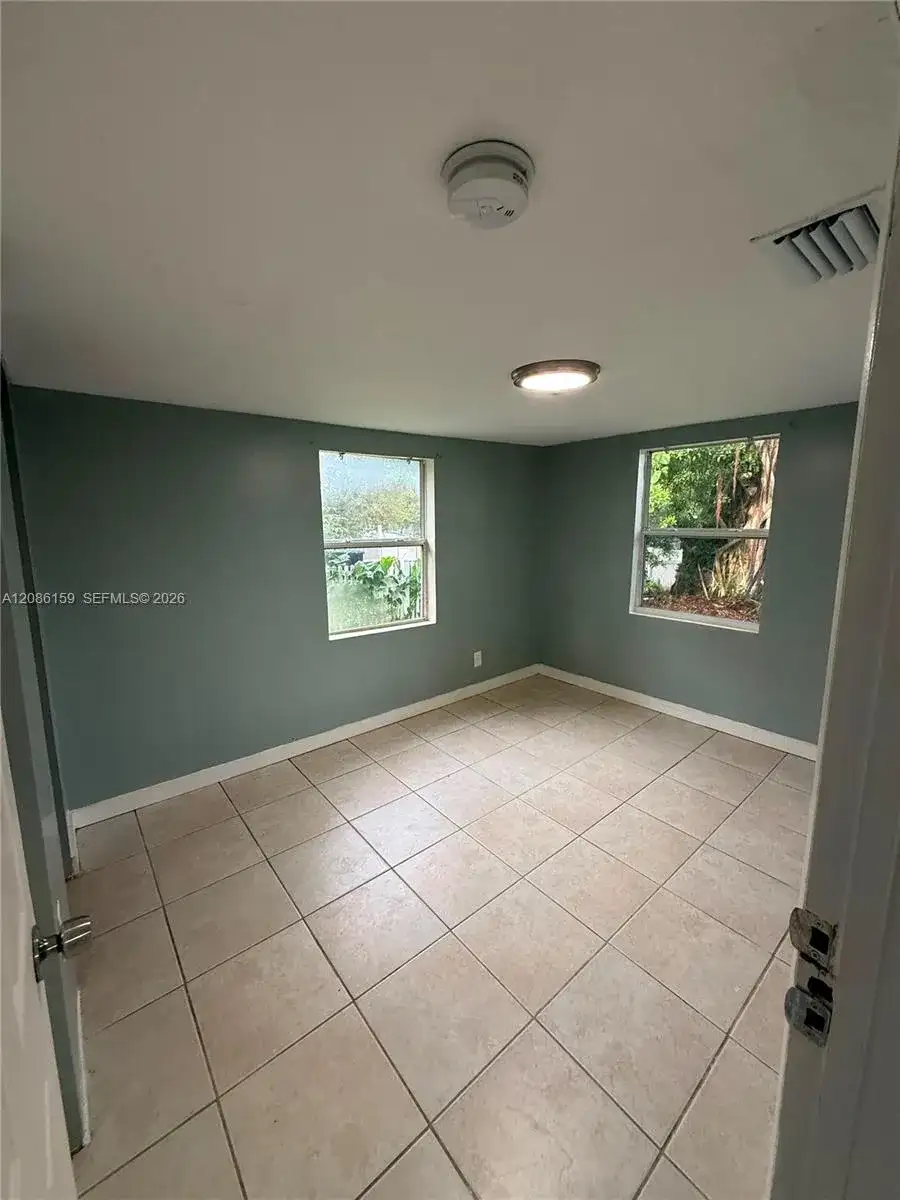 309 N 17th St, Fort Pierce FL 34950 photo 5