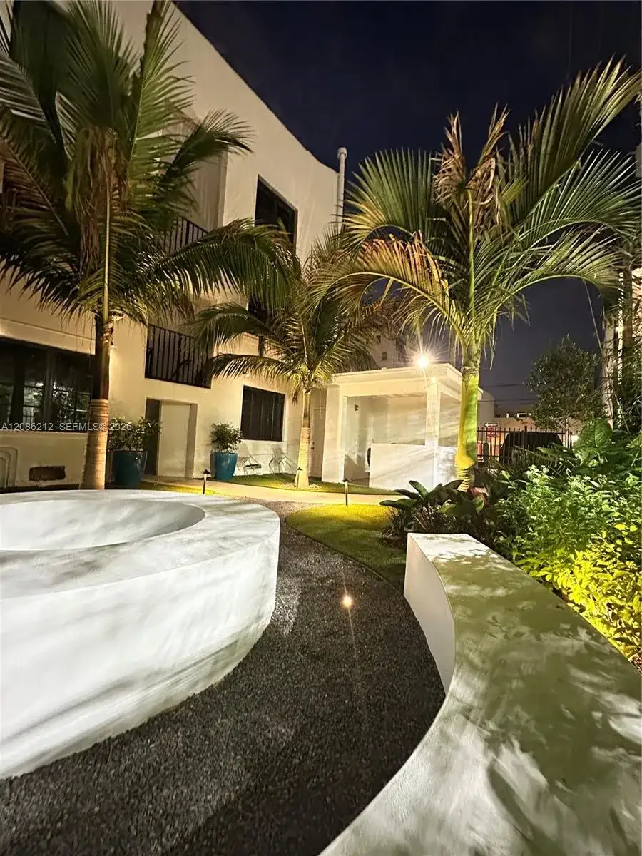 1619 Jefferson Ave # 207, Miami Beach FL 33139 photo 2