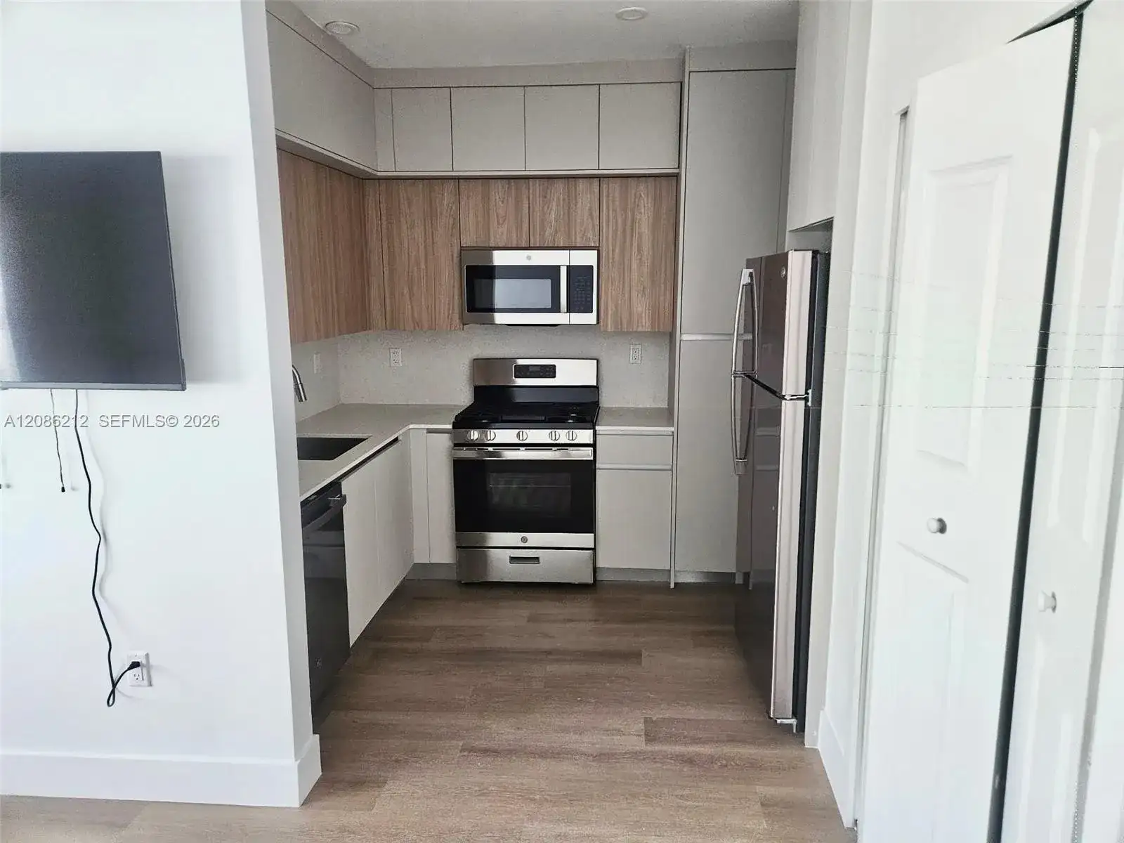 1619 Jefferson Ave # 207, Miami Beach FL 33139 photo 4