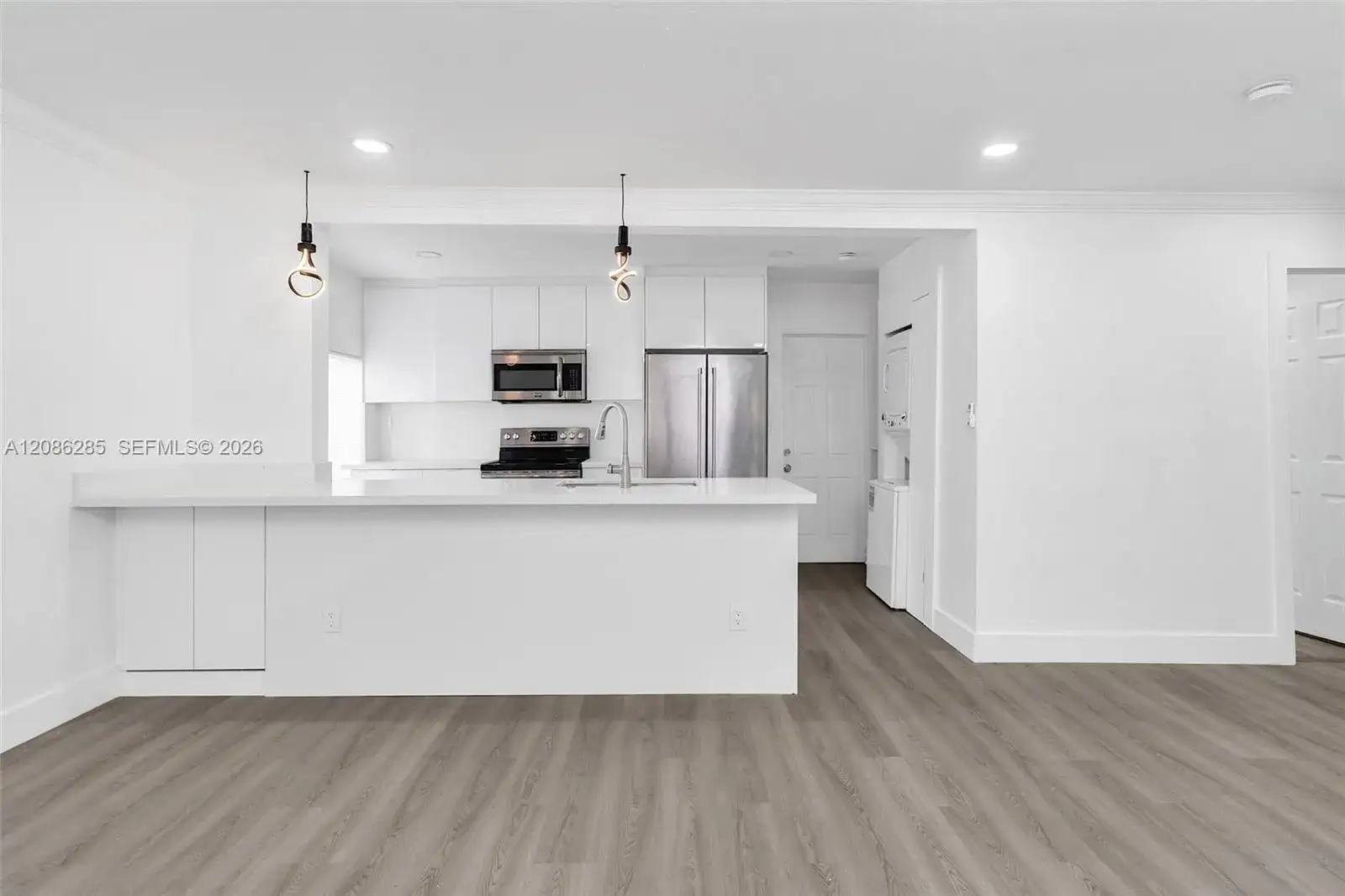 2828 NW 7th St, Fort Lauderdale FL 33311 photo 5