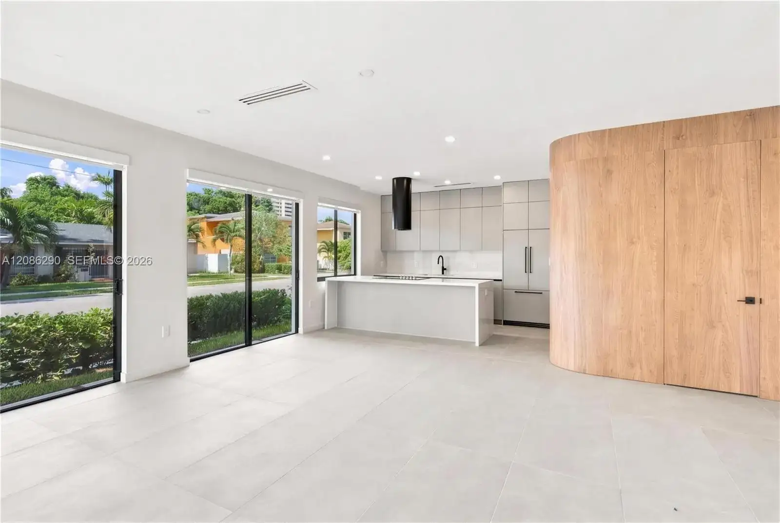 1001 SW 10 AVE, Miami FL 33130 photo 4