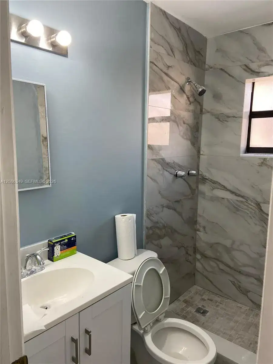 2740 W 62nd St # 207, Hialeah FL 33016 photo 5