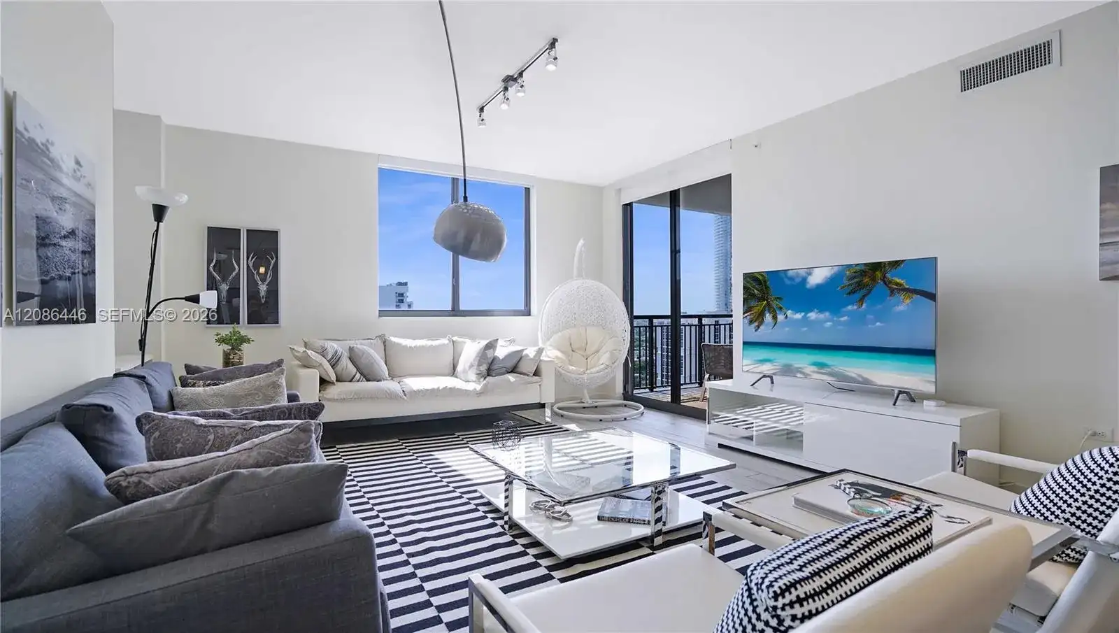 999 SW 1st AVE # 2313, Miami FL 33131 photo 3