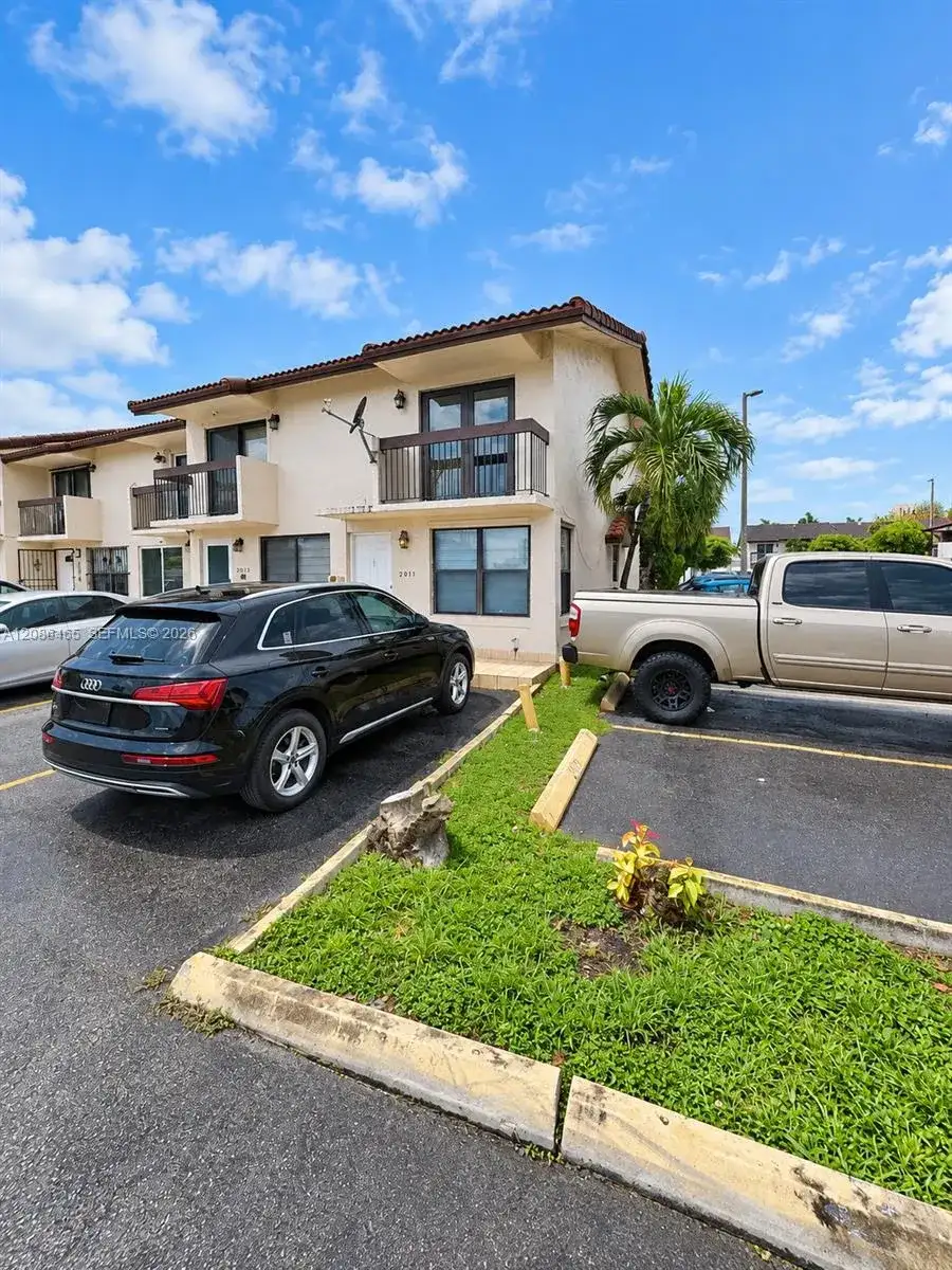 2071 W 54th St # 77, Hialeah FL 33016 photo 2