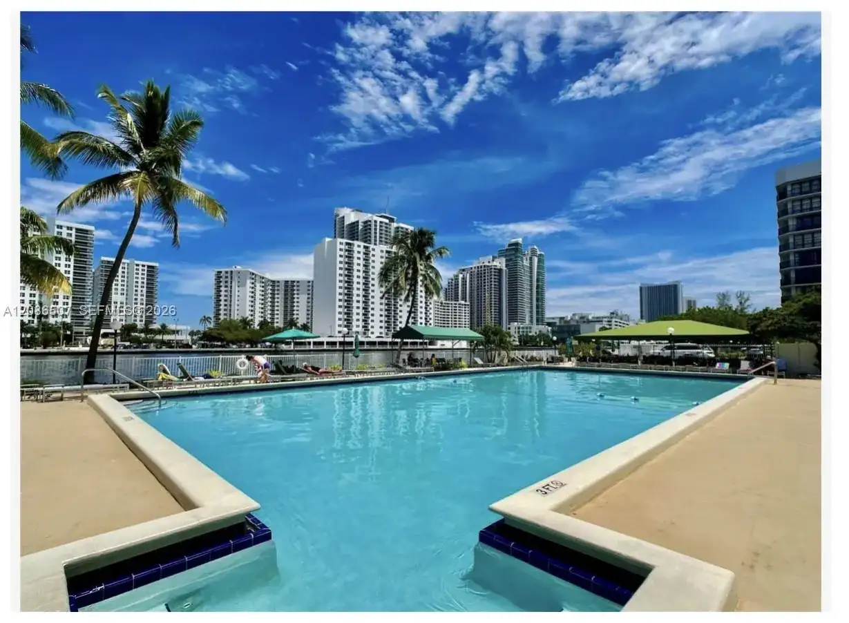 800 Parkview Dr # 106, Hallandale Beach FL 33009 photo 3