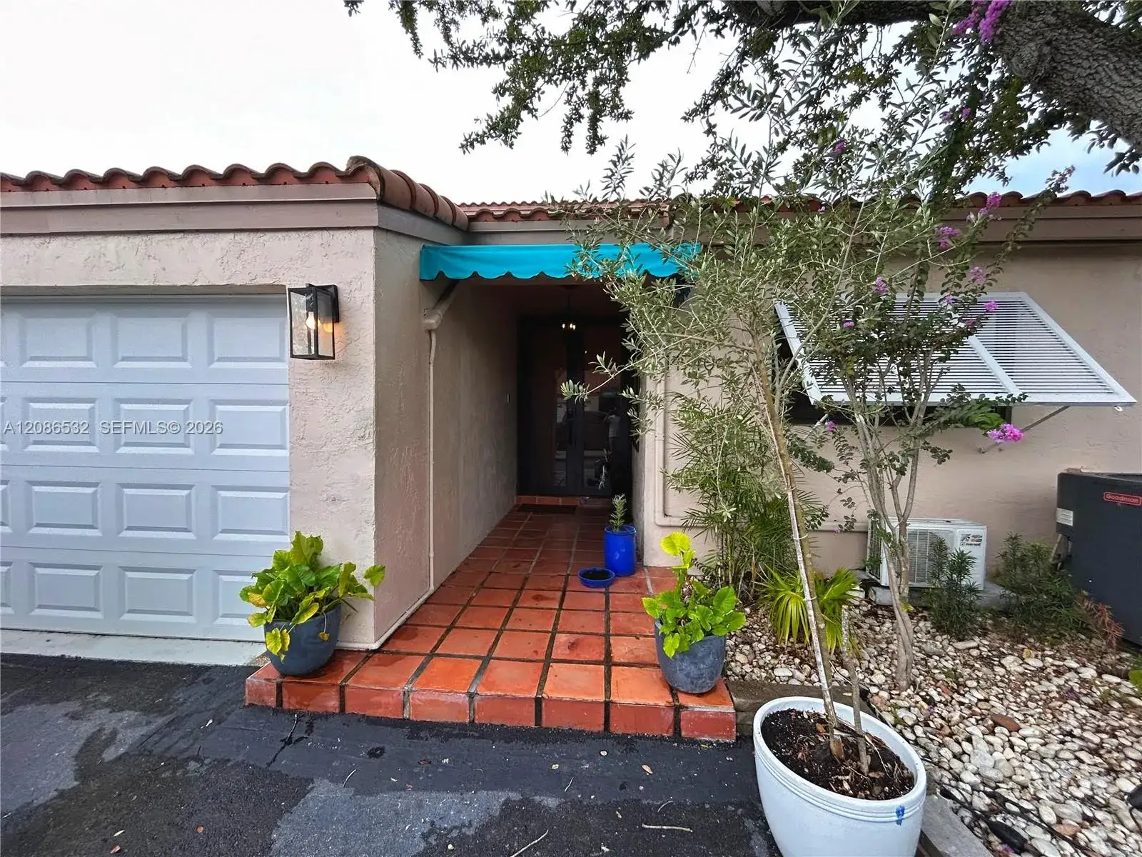 14740 Balgowan Rd, Miami Lakes FL 33016 photo 2