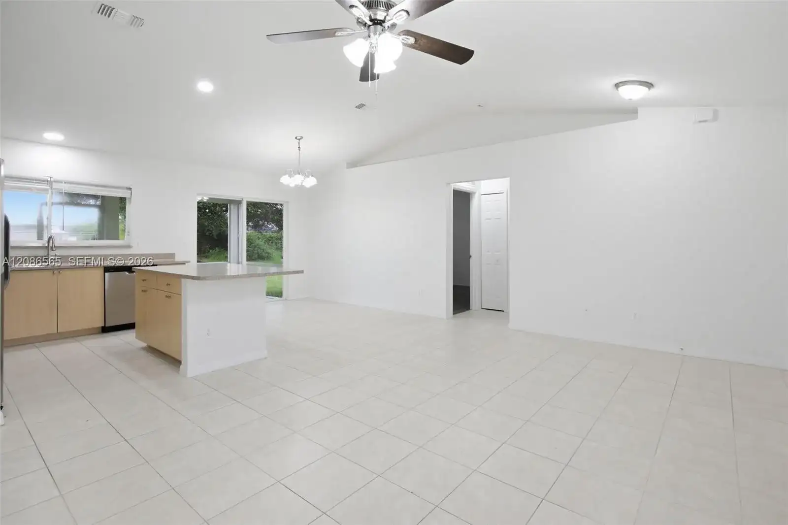 1668 SE Nancy Ln, Port St. Lucie FL 34983 photo 5