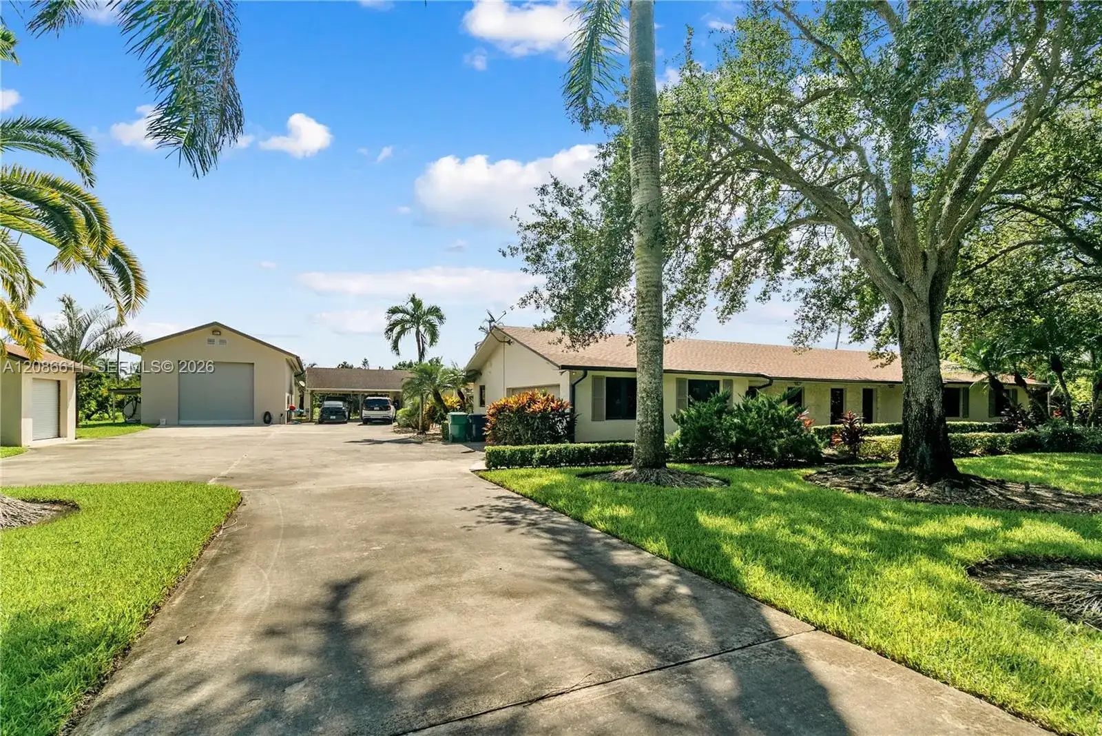 26145 SW 194th Ave, Homestead FL 33031 photo 2