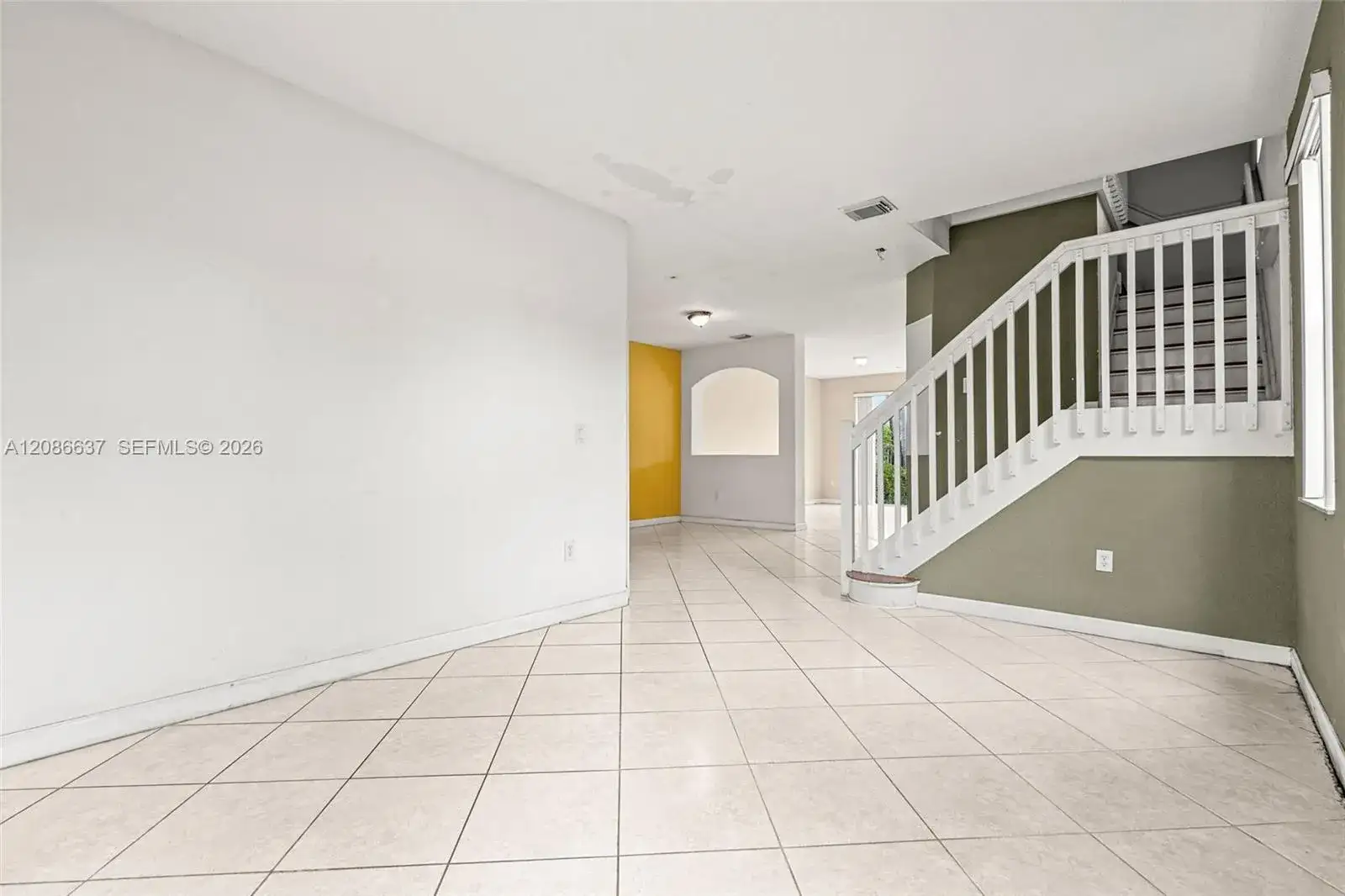 11401 NW 76th Ter, Doral FL 33178 photo 4
