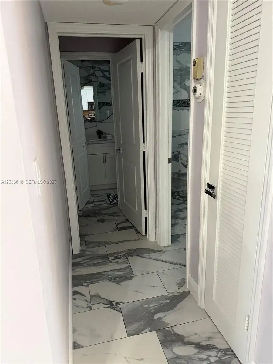 320 NE 12th Ave # 506, Hallandale Beach FL 33009 photo 4
