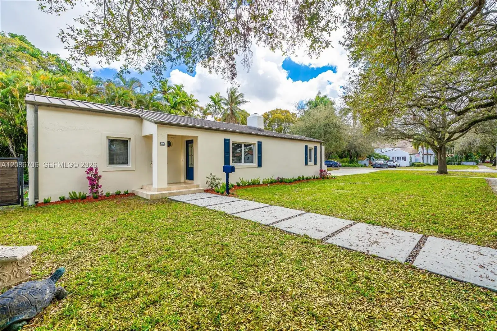 295 De Leon Dr, Miami Springs FL 33166 photo 2
